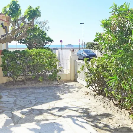 Apartment Les Hirondelles By Interhome Narbonne-Plage